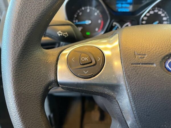Ford C-Max – Image 16
