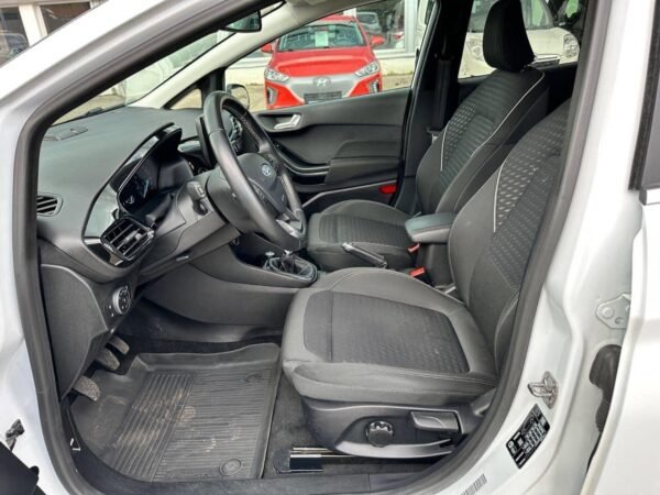 Ford Fiesta – Image 7