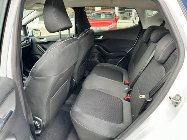 Ford Fiesta – Image 8