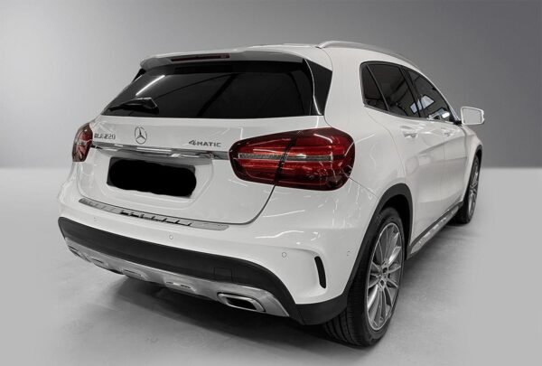 Mercedes-Benz GLA 220 – Image 4