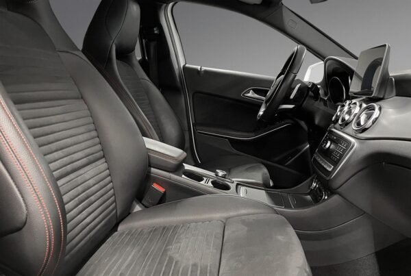 Mercedes-Benz GLA 220 – Image 12