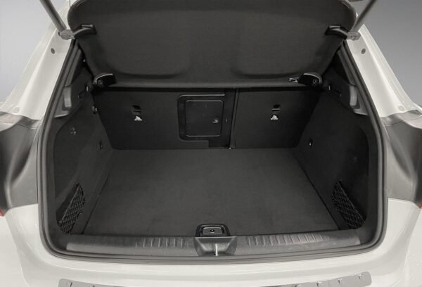 Mercedes-Benz GLA 220 – Image 20