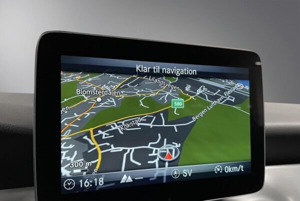 Mercedes-Benz GLA 220 – Image 18