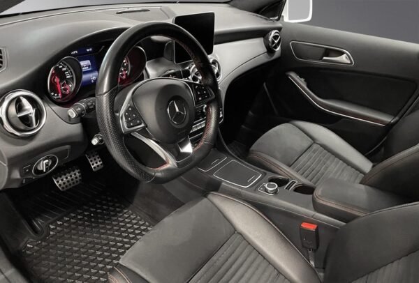 Mercedes-Benz GLA 220 – Image 9
