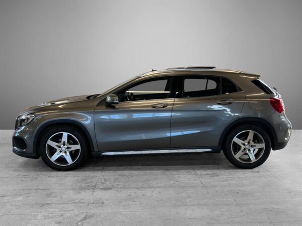 Mercedes-Benz GLA – Image 9