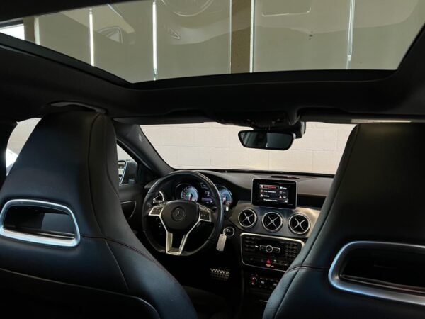 Mercedes-Benz GLA – Image 14