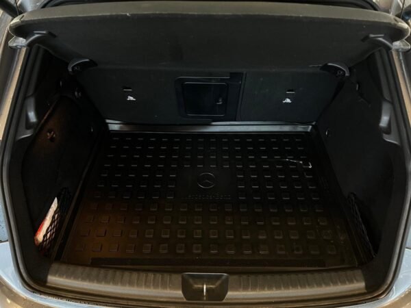 Mercedes-Benz GLA – Image 35