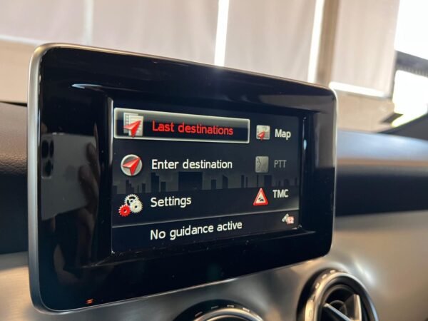 Mercedes-Benz GLA – Image 16