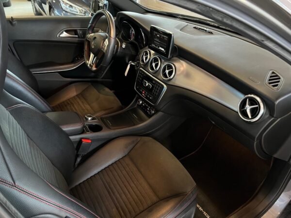Mercedes-Benz GLA – Image 17