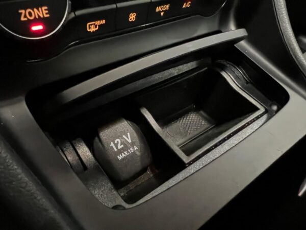Mercedes-Benz GLA – Image 26