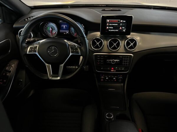 Mercedes-Benz GLA – Image 19