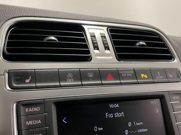 Volkswagen Polo – Image 12