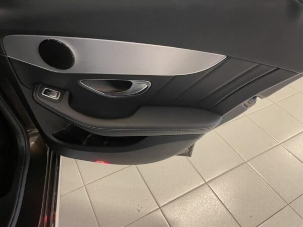 Mercedes-Benz Classe C 350 – Image 18