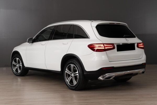 Mercedes-Benz GLC
220 – Image 4