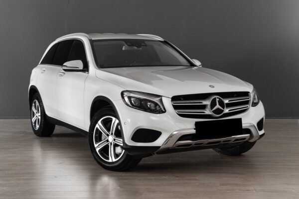 Mercedes-Benz GLC
220
