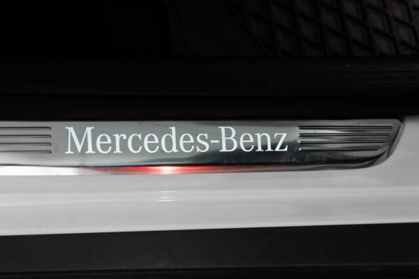 Mercedes-Benz GLC
220 – Image 21