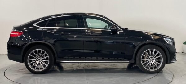 MERCEDES-BENZ GLC COUPE
250 d – Image 3