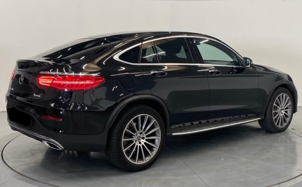 MERCEDES-BENZ GLC COUPE
250 d – Image 14