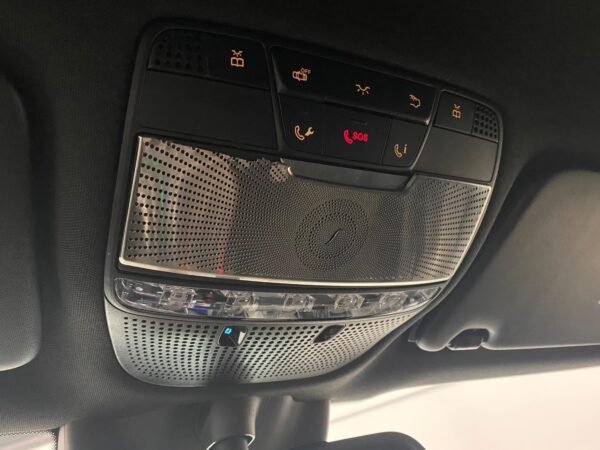 MERCEDES-BENZ GLC COUPE
250 d – Image 10