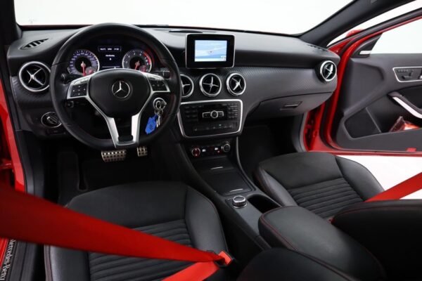 Mercedes-Benz Classe A
200 156HK – Image 8
