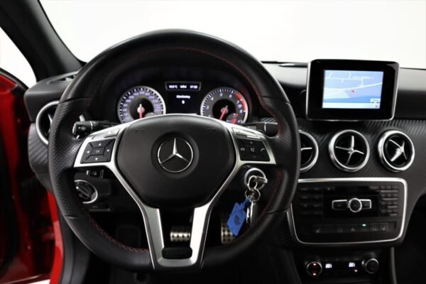 Mercedes-Benz Classe A
200 156HK – Image 9