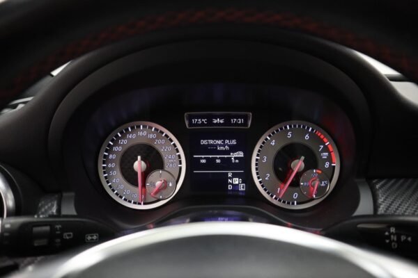 Mercedes-Benz Classe A
200 156HK – Image 10