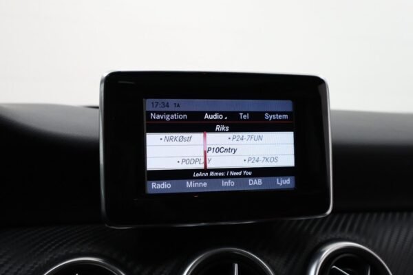 Mercedes-Benz Classe A
200 156HK – Image 13