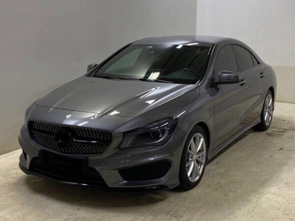 Mercedes-Benz CLA
1.6