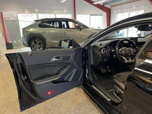 Mercedes-Benz CLA 180 – Image 11