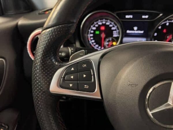 Mercedes-Benz CLA 180 – Image 13