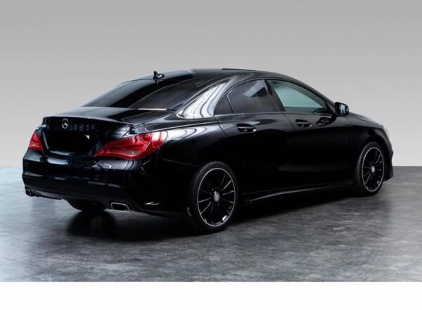 Mercedes-Benz CLA 180 – Image 4