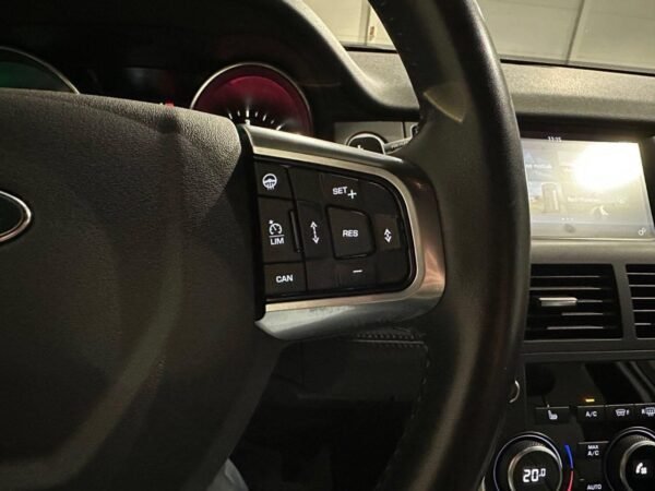 Land Range Rover Discovery – Image 15