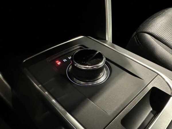 Land Range Rover Discovery – Image 19