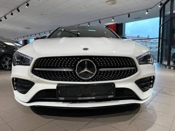 Mercedes-Benz CLA
180 – Image 3