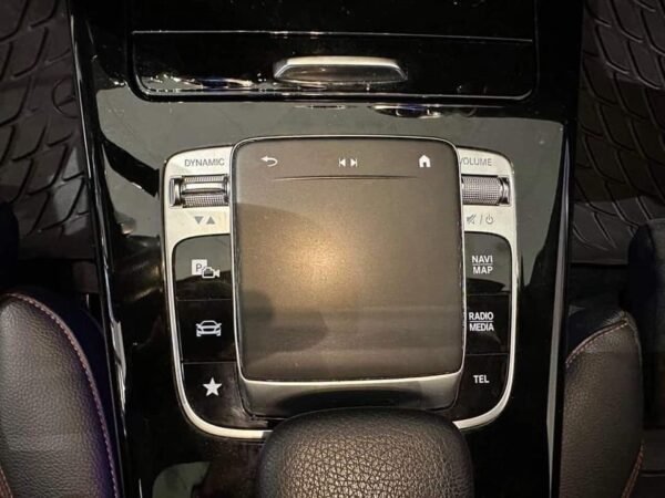 Mercedes-Benz CLA
180 – Image 35