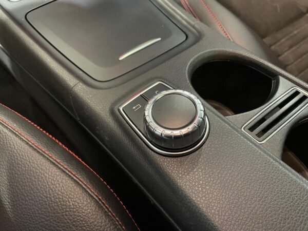 Mercedes-Benz Classe A 180 – Image 19