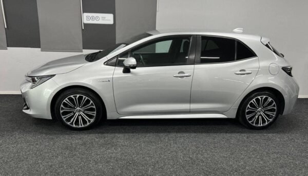 Toyota Corolla – Image 5