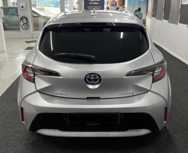 Toyota Corolla – Image 6