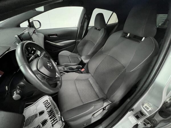 Toyota Corolla – Image 9