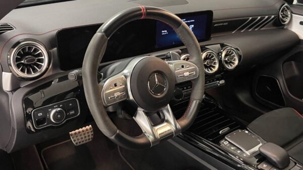 Mercedess-Benz CLA 45S AMG 4 Matic – Image 17