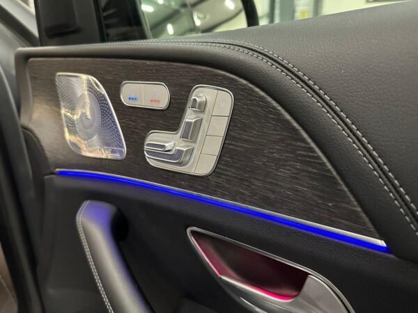 Mercedes-Benz GLE – Image 40